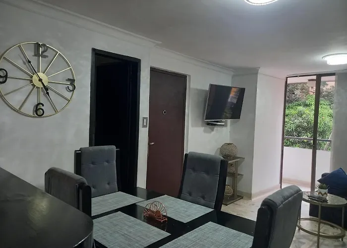 Apartamento 3 Habitaciones Cerca Al Parque Del Poblado
